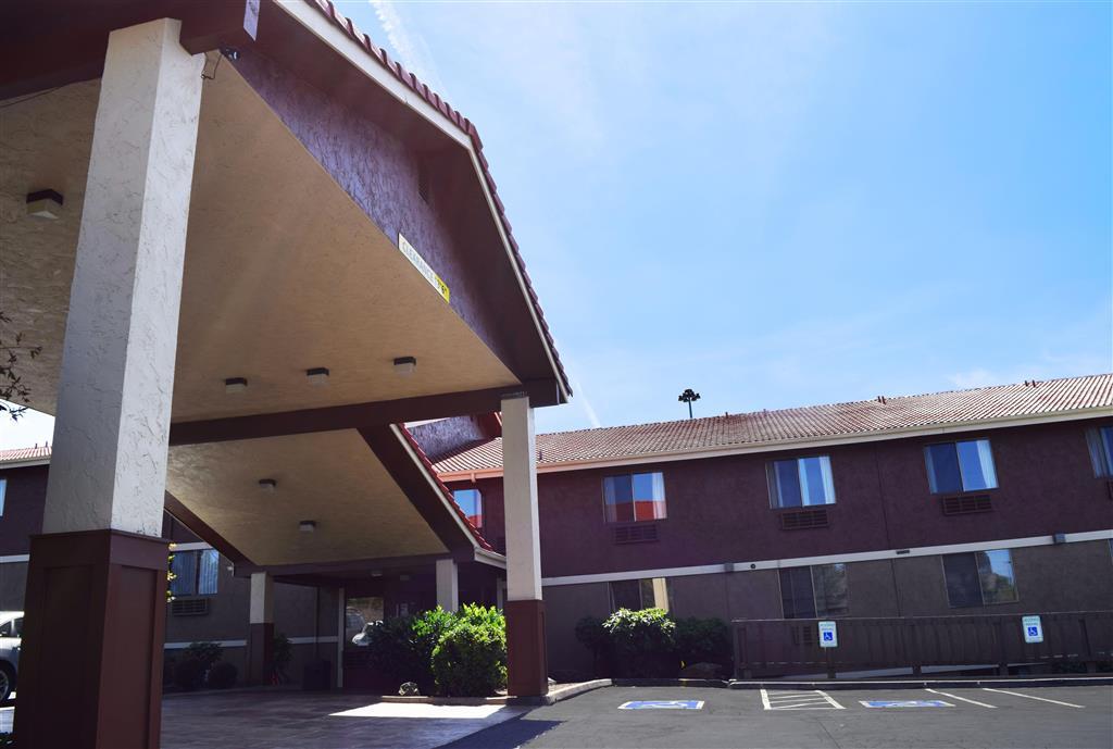 Red Lion Inn And Suites Federal Way Ngoại thất bức ảnh