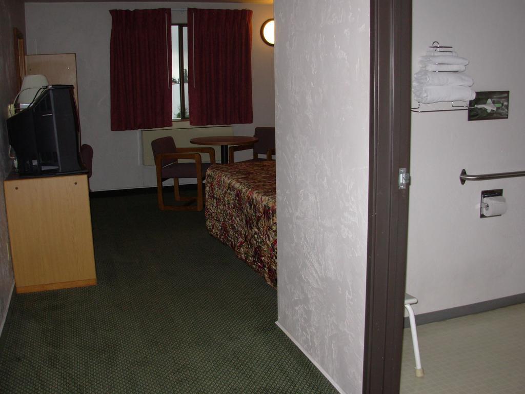 Red Lion Inn And Suites Federal Way Ngoại thất bức ảnh