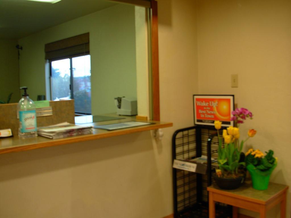 Red Lion Inn And Suites Federal Way Ngoại thất bức ảnh